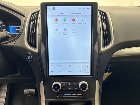 New 2024 Ford Edge SE w/ Black Appearance Package image 12