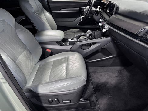 Used 2023 Kia Telluride EX X-Line image 18