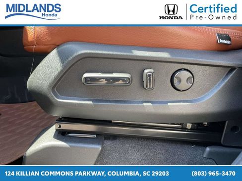 Certified 2025 Honda Pilot Touring image 17