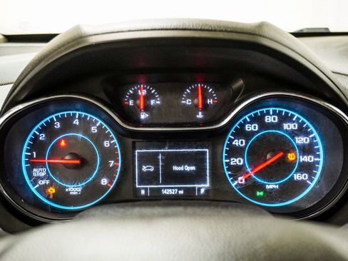 Used 2017 Chevrolet Cruze LS image 36