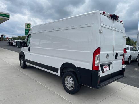 Used 2023 RAM ProMaster 2500 image 5