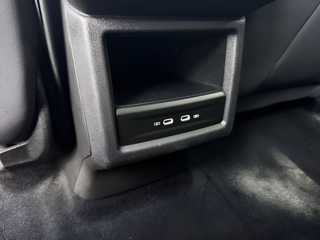 Used 2023 Volkswagen ID.4 Pro S AWD/4WD image 19