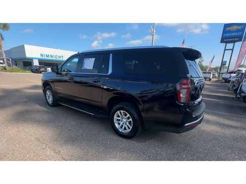 Used 2024 Chevrolet Suburban LT AWD/4WD image 4