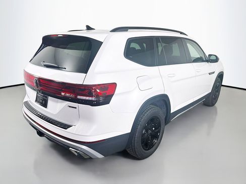 New 2026 Volkswagen Atlas Peak Edition AWD/4WD image 7