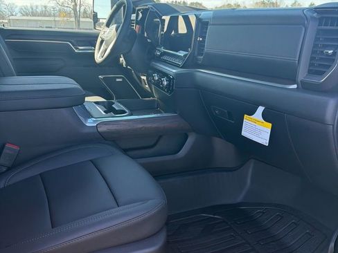 New 2026 GMC Sierra 2500 SLT w/ SLT Convenience Package image 21