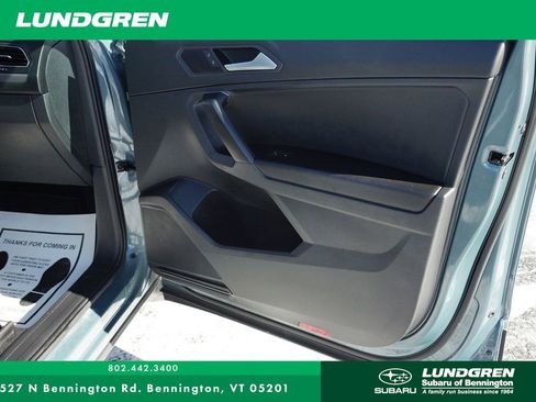 Used 2021 Volkswagen Tiguan SE image 9