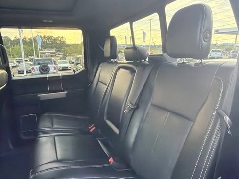 Used 2018 Ford F150 Lariat w/ Equipment Group 502A Luxury AWD/4WD image 8