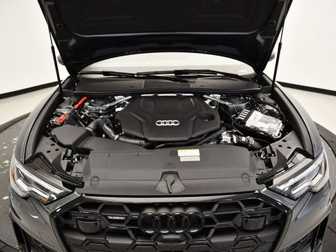 Used 2025 Audi A6 Premium Plus image 13