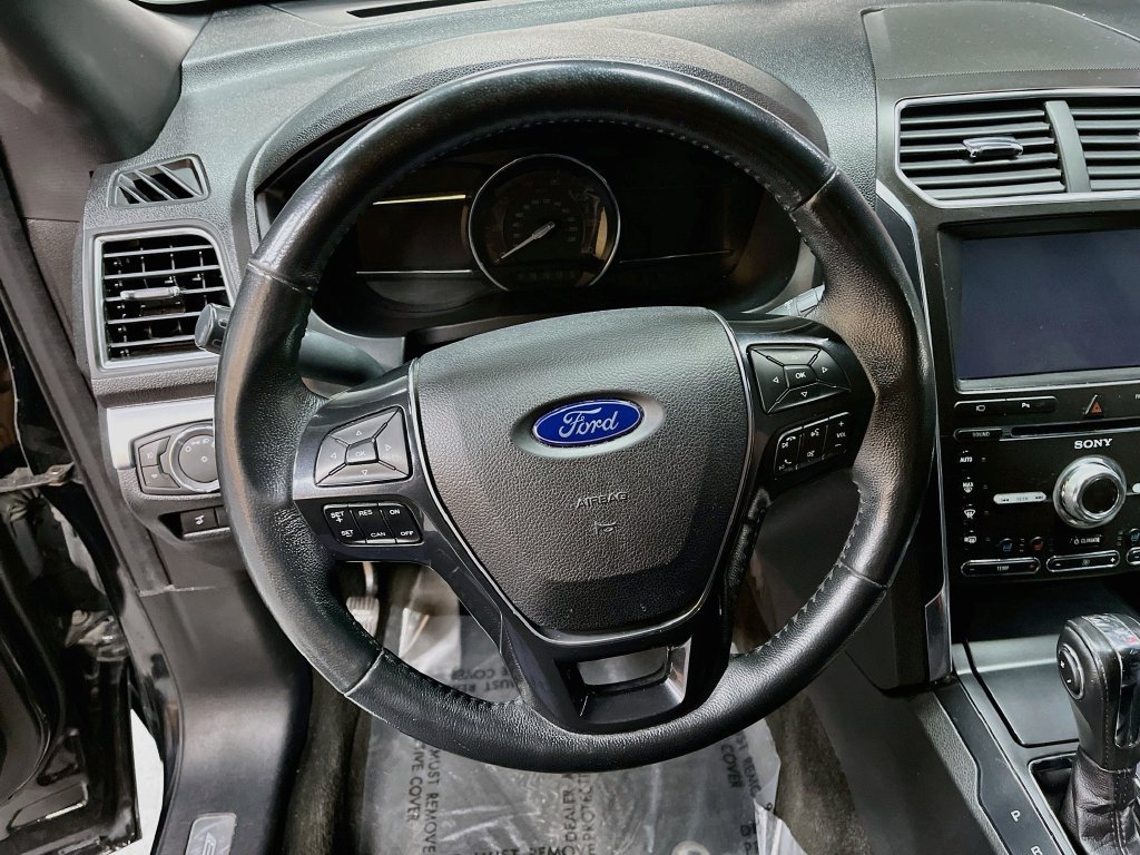 Used 2018 Ford Explorer Limited AWD/4WD image 11