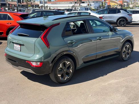 Used 2024 Kia Niro Wind FWD image 6