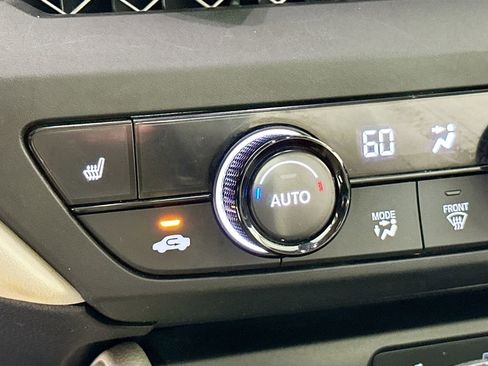 Used 2025 Honda Accord SE image 17