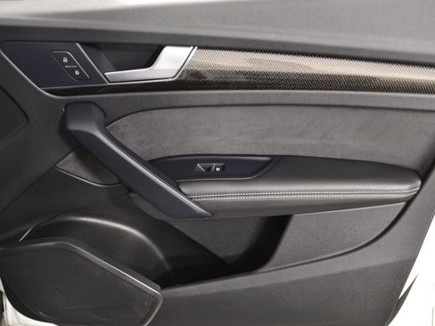 Used 2022 Audi SQ5 Premium Plus w/ Premium Plus Package image 11