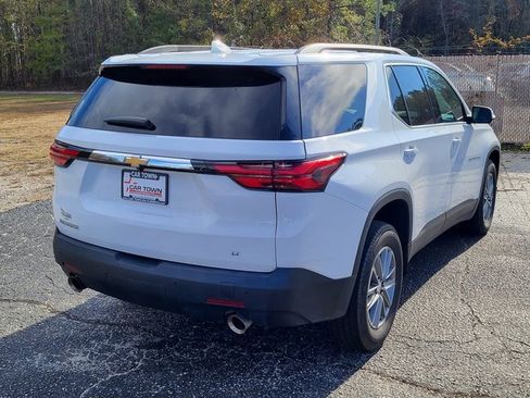 Used 2022 Chevrolet Traverse LT w/ LPO, Cargo Package image 2