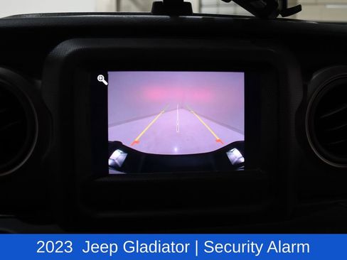 Used 2023 Jeep Gladiator Willys image 17
