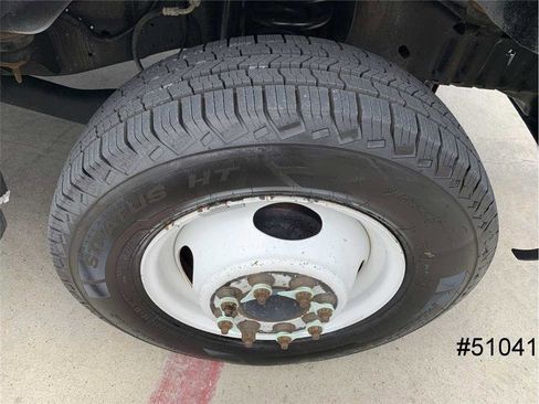 Used 2015 Ford E-450 and Econoline 450 Super Duty w/ Power Windows & Locks Group image 19