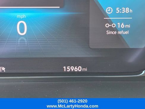 Used 2025 Volkswagen Atlas SE FWD image 27