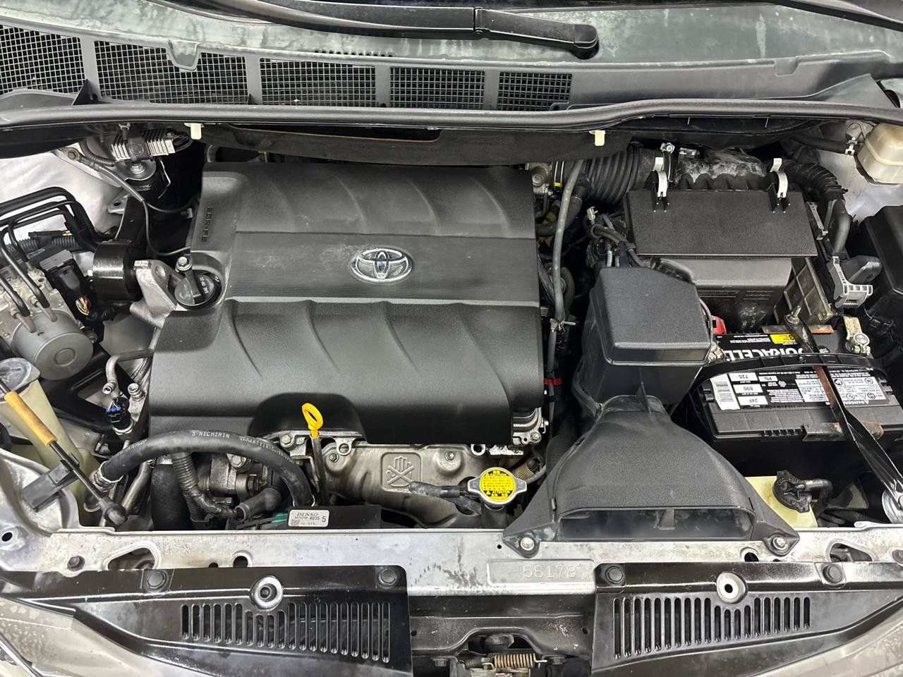 Used 2012 Toyota Sienna XLE w/ XLE Navigation Pkg FWD image 43