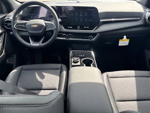 New 2026 Chevrolet Equinox LT FWD image 6