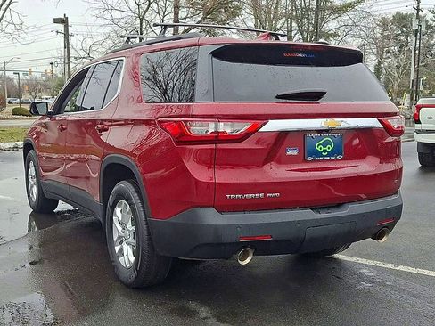 Used 2020 Chevrolet Traverse LT w/ Driver Confidence II Package image 9