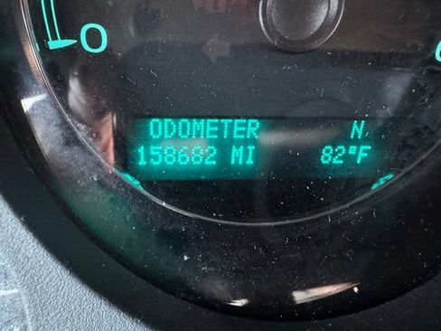 Used 2011 GMC Yukon XL Denali AWD/4WD image 11