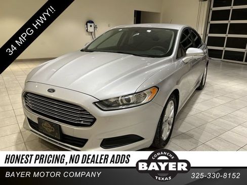 Used 2016 Ford Fusion SE FWD image 1