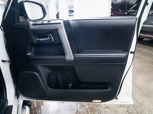 Used 2020 Toyota 4Runner Limited image 21