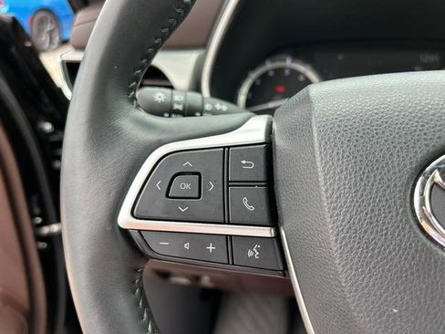 Used 2022 Toyota Highlander Platinum image 22