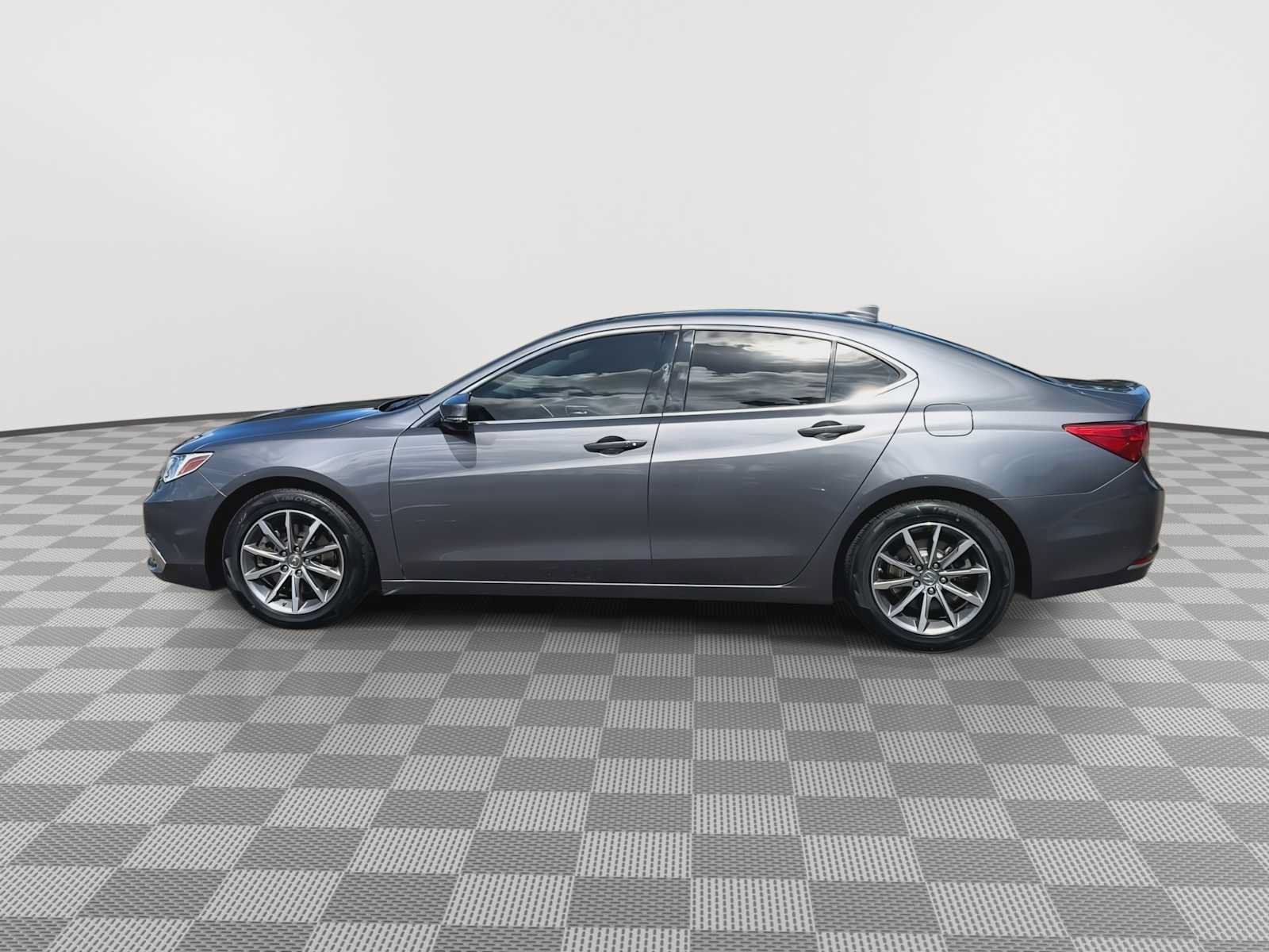 Used 2019 Acura TLX FWD image 5
