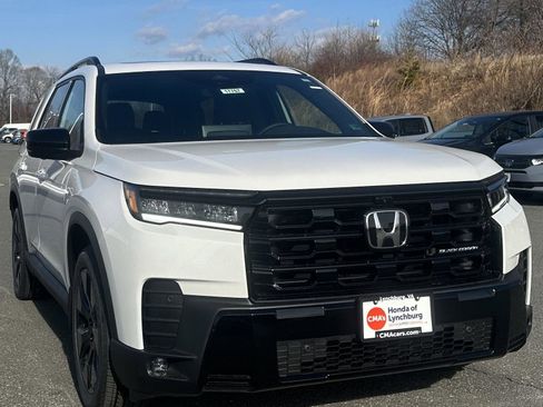 New 2026 Honda Pilot Black Edition image 7