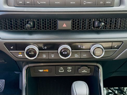 Used 2024 Honda CR-V EX image 12