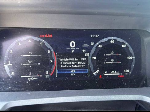 Used 2024 Toyota Tacoma TRD Sport image 3