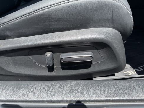 Used 2023 Honda Civic Touring image 15
