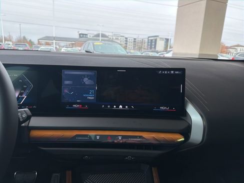 Used 2025 BMW X3 M50 w/ Premium Package image 15