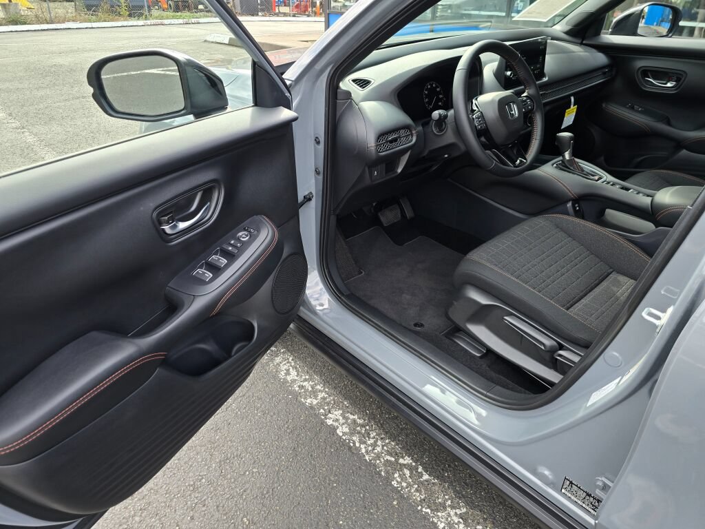 Certified 2027 Honda HR-V Sport image 14