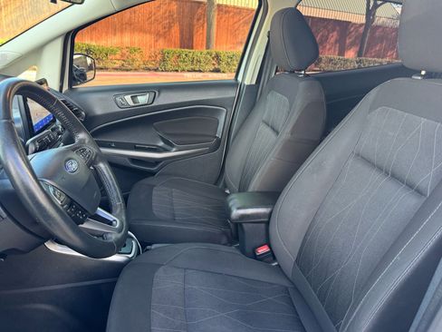 Used 2020 Ford EcoSport SE w/ SE Convenience Package image 22
