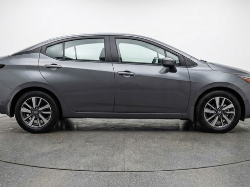 Used 2025 Nissan Versa SV FWD image 9