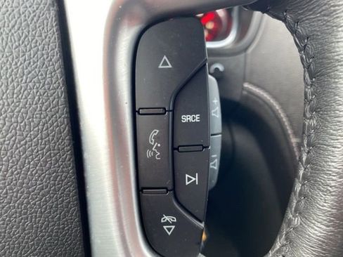 Used 2017 GMC Acadia Limited SLT image 21