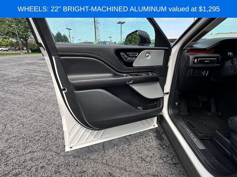 Used 2023 Lincoln Aviator Reserve w/ Equipment Group 201A AWD/4WD image 19