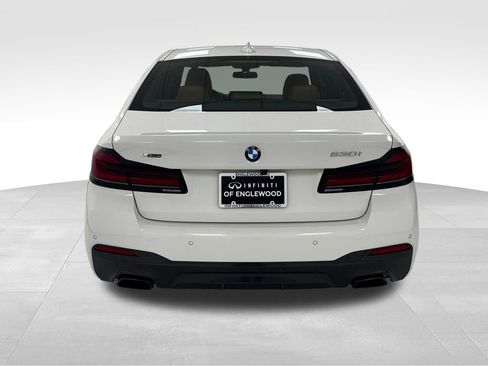 Used 2022 BMW 530i xDrive w/ M Sport Package image 6