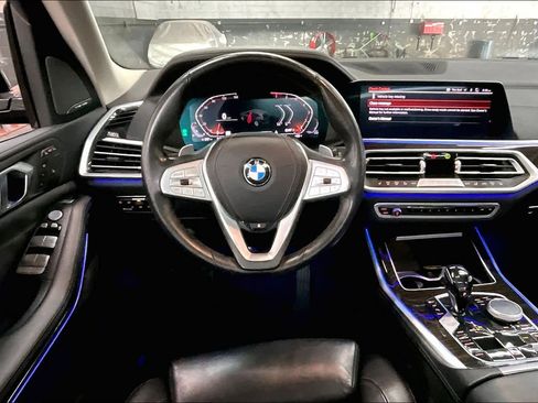 Used 2020 BMW X7 xDrive40i w/ Premium Package image 8