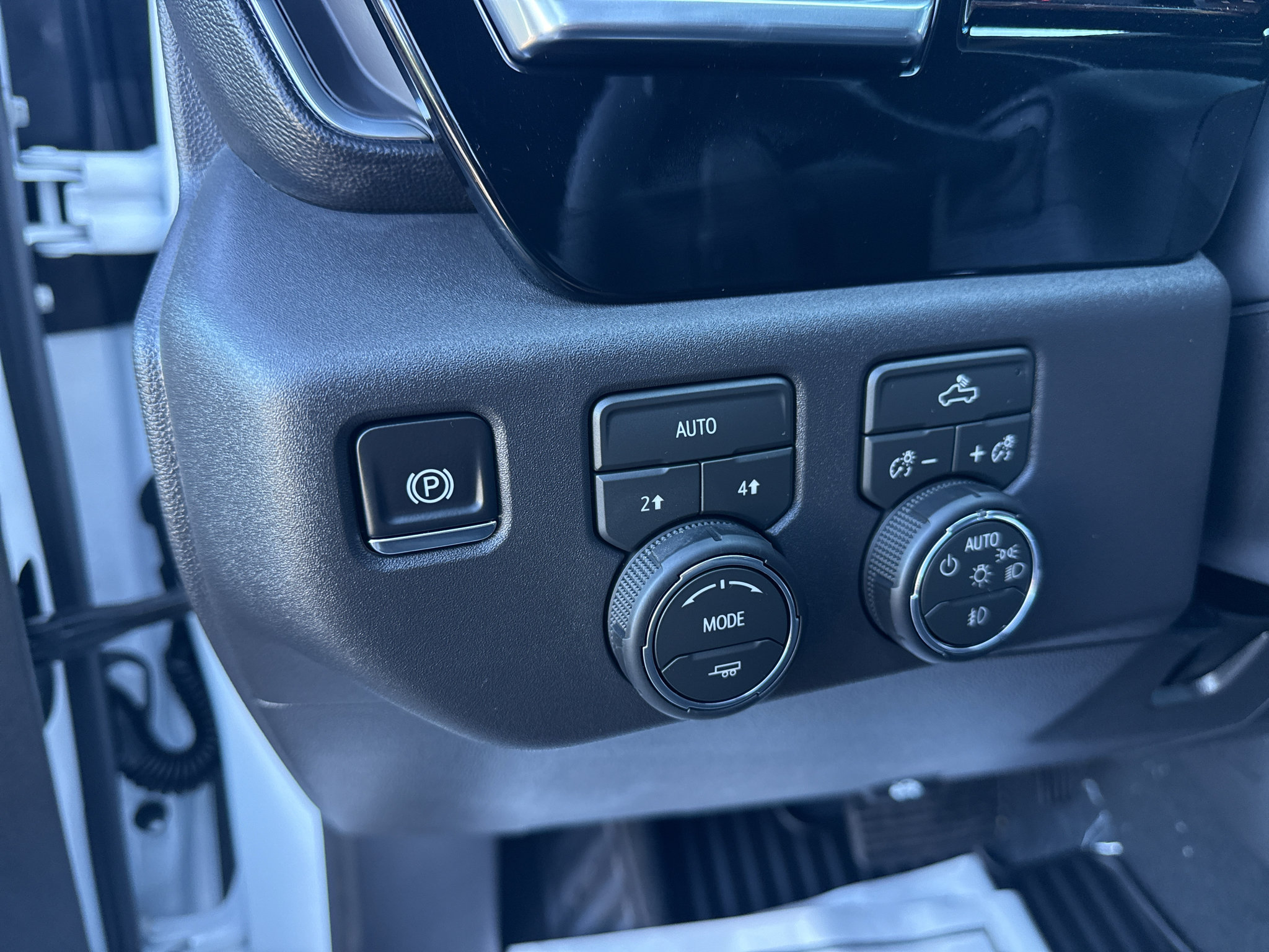 New 2026 Chevrolet Silverado 1500 RST w/ Convenience Package II AWD/4WD image 21
