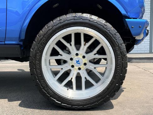 Used 2022 Ford Bronco Wildtrak AWD/4WD image 13