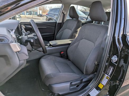 Certified 2025 Toyota Camry LE image 13