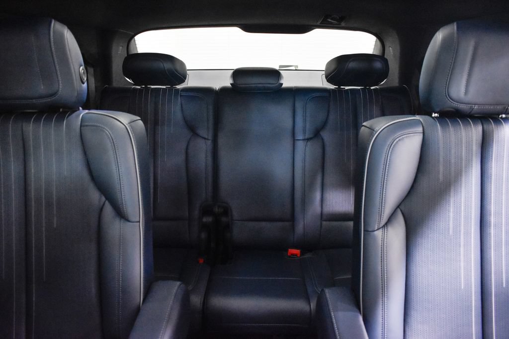 Used 2025 Cadillac Escalade IQ Luxury 2 w/ LPO, Premium Carpet Package AWD/4WD image 32