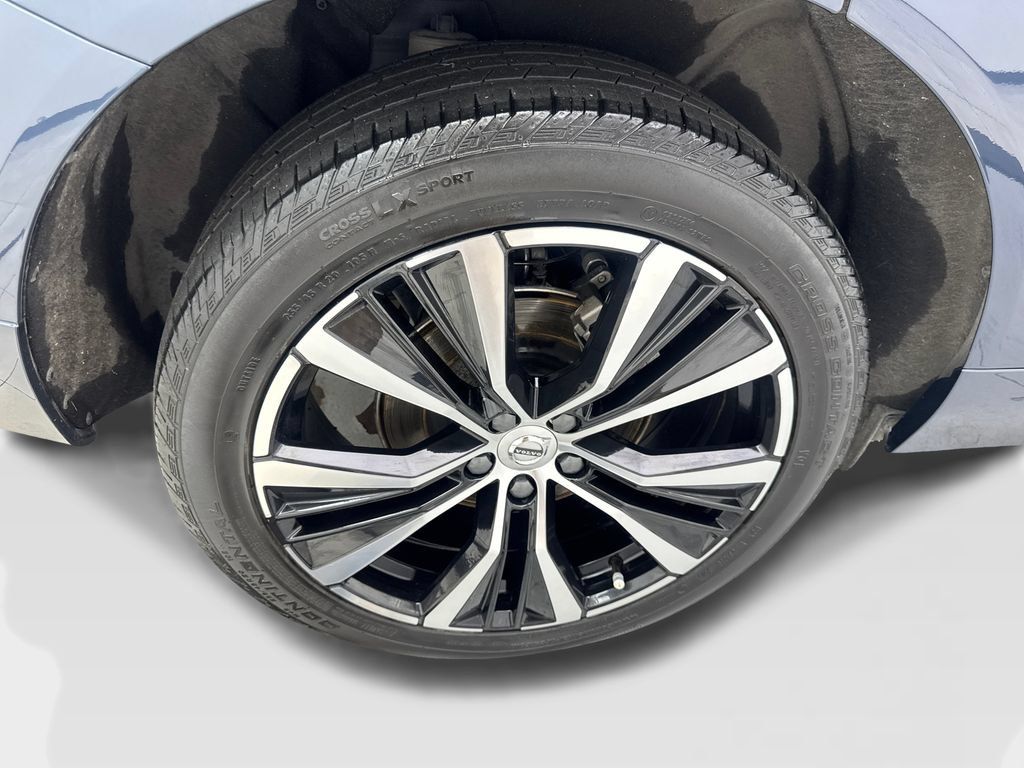 Used 2024 Volvo XC60 B5 Plus w/ Protection Package Premier AWD/4WD image 86