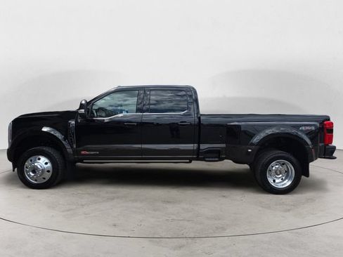 Certified 2025 Ford F450 King Ranch w/ Camper Package AWD/4WD image 2