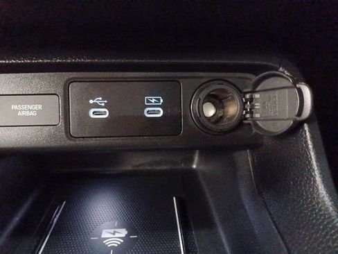 Used 2025 Honda Civic Sport image 27