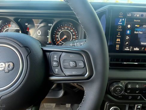 New 2026 Jeep Gladiator Mojave image 29