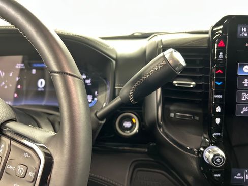 Used 2025 RAM 3500 Limited image 19