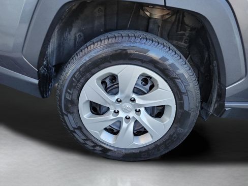 Used 2021 Toyota RAV4 LE image 45